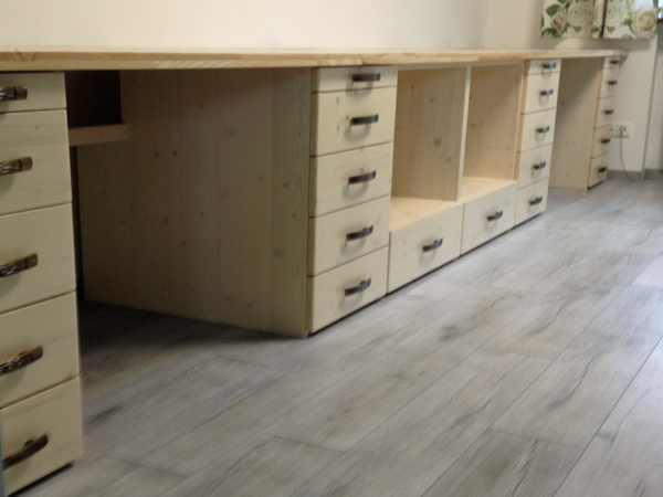 SalewskySchreibtisch1